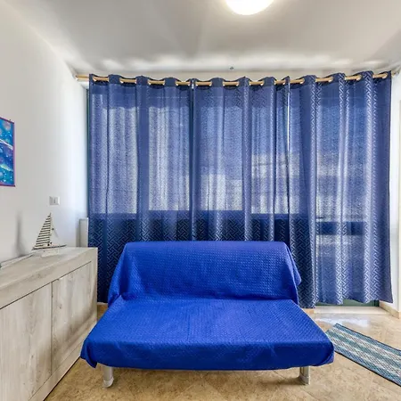 Apartment Domus Rosi *