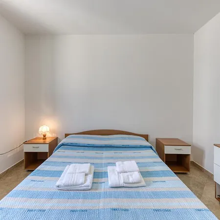 Domus Rosi Apartment