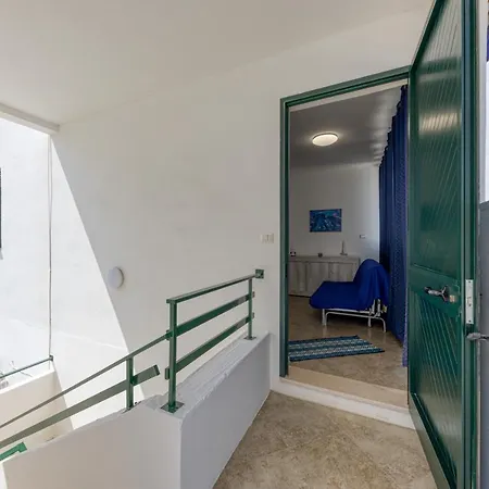 Domus Rosi Apartment *